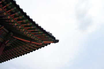 Fototapeta na wymiar Roof decoration design used in traditional Korean architecture