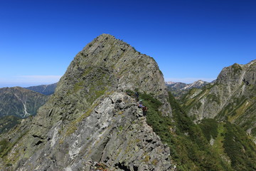 北アルプス　槍ヶ岳から北穂高岳への大キレット縦走　大キレットの風景　長谷川ピーク