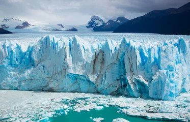 Fototapete Rund Vertical edge of glacier Perito Moreno © JackF