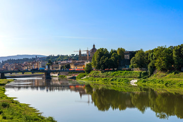 Fototapeta na wymiar Arno river in Florence early in the morning. Tuscany. Italy.