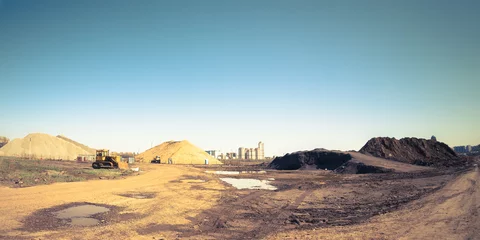 Wandcirkels aluminium landschap met industrieel gebied in de voorsteden © S_E