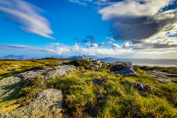 Obraz premium Beautiful scenic landscape of Scotland nature with beautiful evening sun set sky.