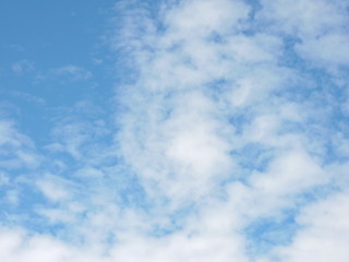 Obraz premium Blue sky background with clouds