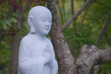 Meditating Budda statue