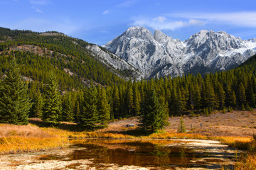 Canadian rocky mountains in autumn time
