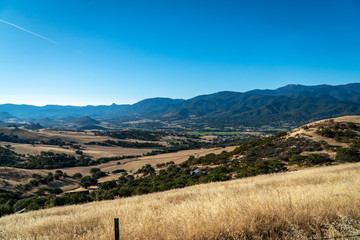 Naklejka premium Hills over Ashland Oregon on a beautiful summer morning