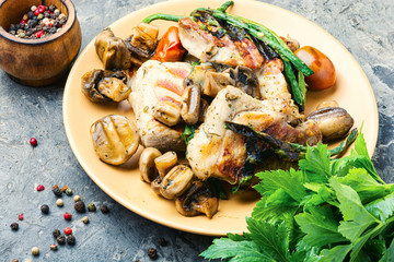 Grilled meat with mushrooms