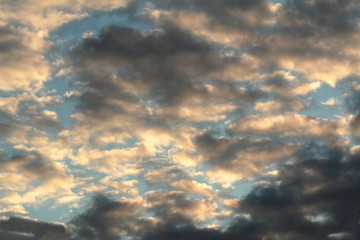 Fototapeta premium cloudy sky at dawn early autumn morning