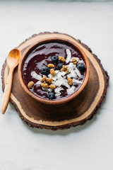 Healthy Food. vegan berries smoothie bowl
