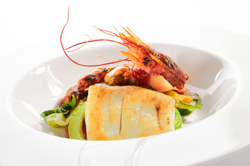 Exquisite Serving Warm Salad with Seafood and Avocado
