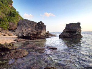 Fototapeta na wymiar view insied suluban beach bali in uluwatu hidden cave beach indonesia
