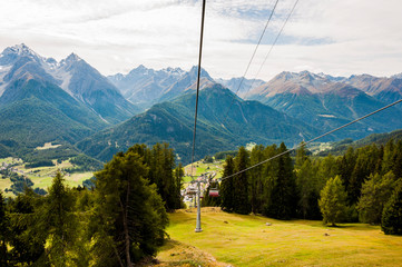 Ftan, Unterengadin, Dorf, Motta Naluns, Sessellift, Wanderweg, Engadin, Alpen, Graubünden, Sommer, Schweiz