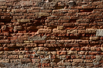 Backstein Mauer Hintergrund Venedig Italien Wand Maurer Sonnenlicht Seitenlicht schatten alt morbid...