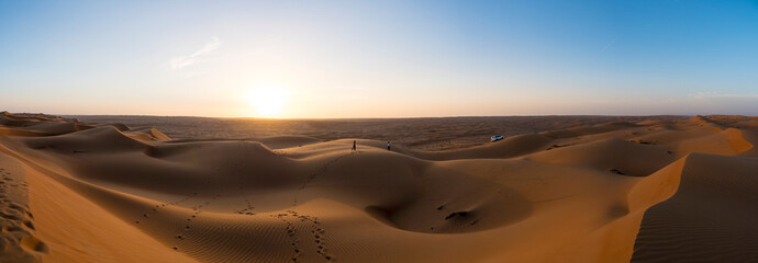 Middle East, Arabia, Sultanate of Oman, Al Raka, sand dunes of the Rimal Al Wahiba desert, in the evening light