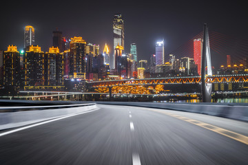 Fototapeta na wymiar The expressway and the modern city skyline are in Chongqing, China.
