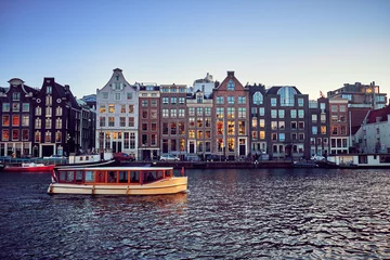 Schilderijen op glas View of the canals  in Amsterdam. Netherlands.. © badahos
