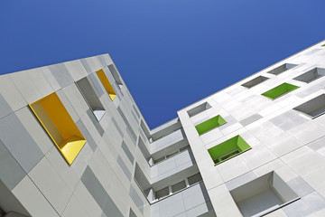 Façade immeuble moderne faculté et cité universitaire