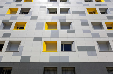 Façade immeuble moderne faculté et cité universitaire