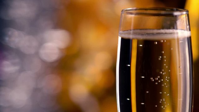 Sparkling champagne in an elegant flute