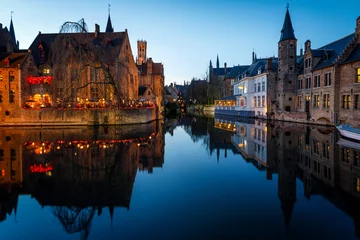 Afwasbaar Fotobehang Brugge Sunset in the most tourist places of Bruges, Belgium