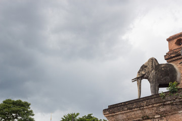 Elefantes de templo de Chiang Mai