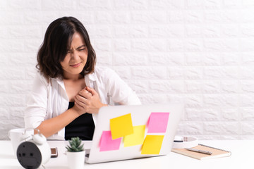 Woman has chest pain at office