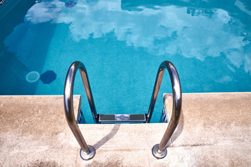 details view of a pool with blue water