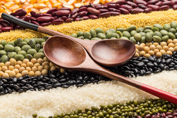 Whole grains are rich in nutrients