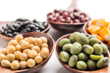 Whole grains are rich in nutrients