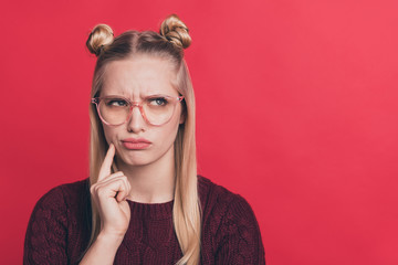 Photo of pretty lady counting at mathematics lesson not understand theorem hold finger on chin wear specs knitted pullover isolated pastel red color background