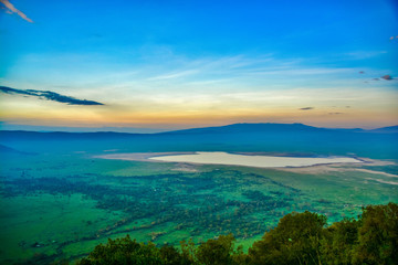 Fototapeta na wymiar sunset over ngorongoro crater