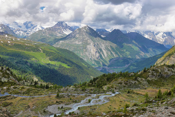 Fototapeta na wymiar Mountains range view to La Thuile valley, Italy