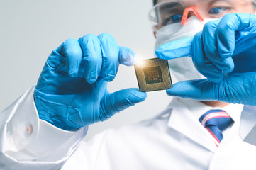 Scientists develop microchips and detect electronic circuits.