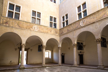 Fototapeta na wymiar Atrium of the Piccolomini palace in Pienza, Italy