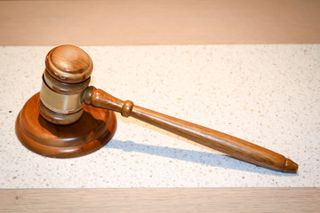 ein Richterhammer, oder auch ein Hammer zum Abschlag einer Auktion