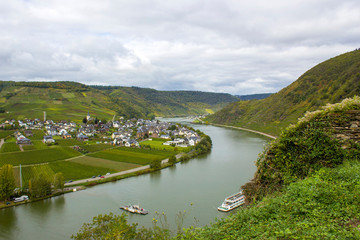 Fototapeta na wymiar Aerial view of the Moselle valley with vineyards and the villages Ellenz-Poltersdorf