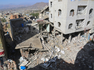 The destruction of people homes due to the war on Taiz City, Yemen.