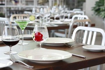 elegant table setting