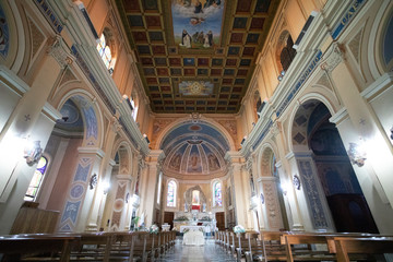 Fototapeta na wymiar Santuario Madonna del Tufo 