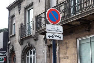 Interdiction de stationner