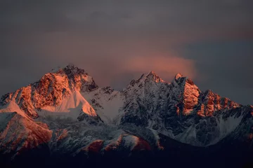 Fotobehang Alaska mountain alpenglow © JT Fisherman