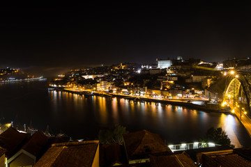 Baie de Porto, Portugal, vue de nuit