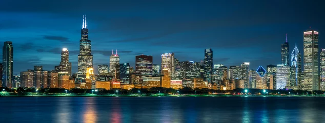 Fotobehang Chicago skyline bij nacht © Frédéric Prochasson