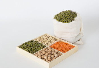 Mash in the bag, lentils, and chickpeas Genoa and raw