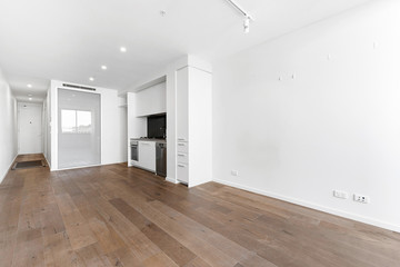 Empty and unfurnished brand new apartment