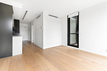 Empty and unfurnished brand new apartment