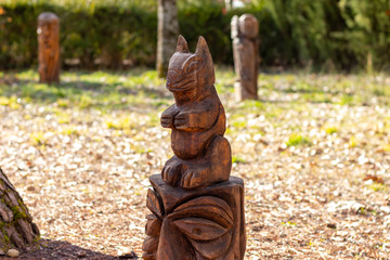 Fototapeta na wymiar wood sculptures