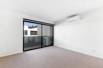 Empty and unfurnished brand new apartment