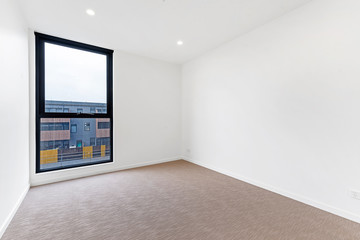 Empty and unfurnished brand new apartment