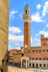 Fototapeta premium Siena - Piazza del Campo - old historic city in Italy